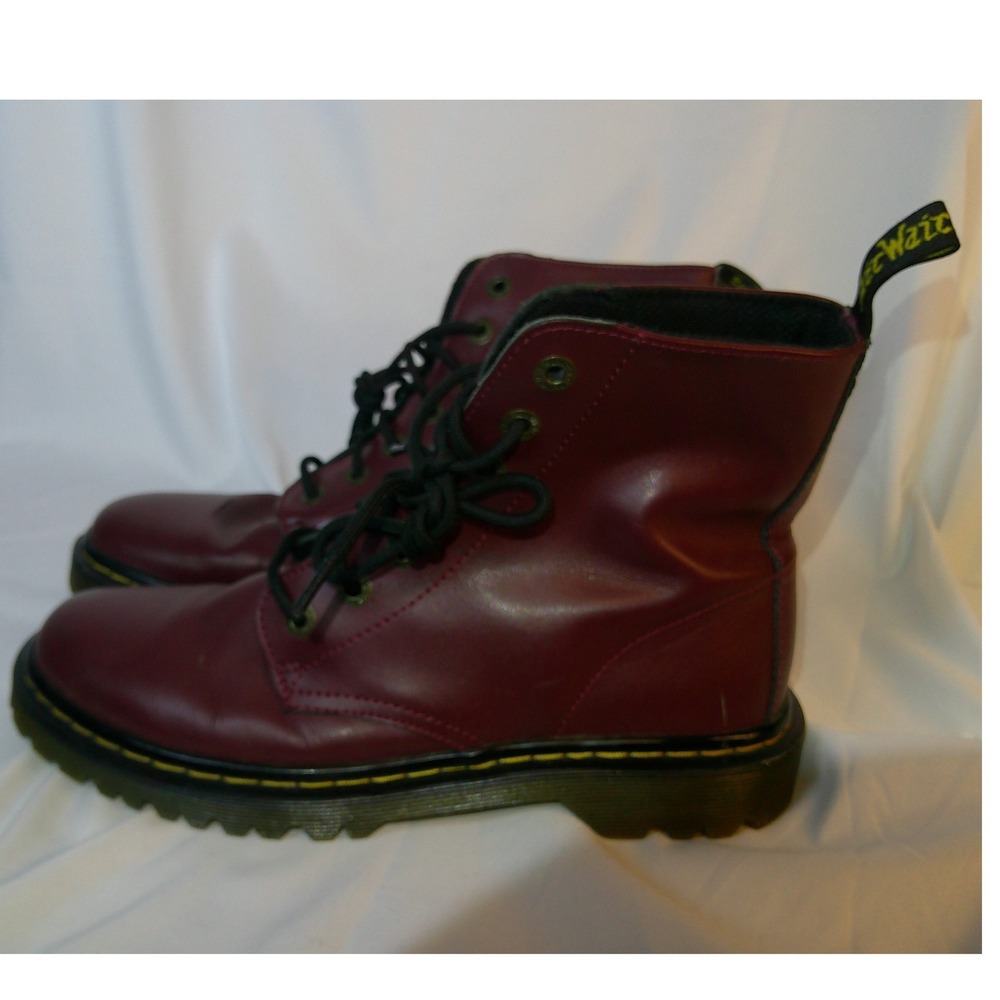 Dr. Martens Luana Cherry Red Leather Combat Boots Mens 9 Burgundy AW004
